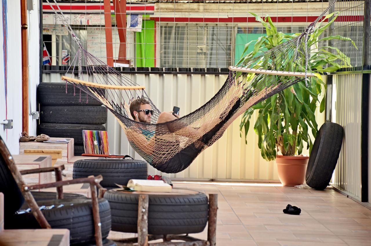 Arenal Container Hostel La Fortuna Eksteriør billede