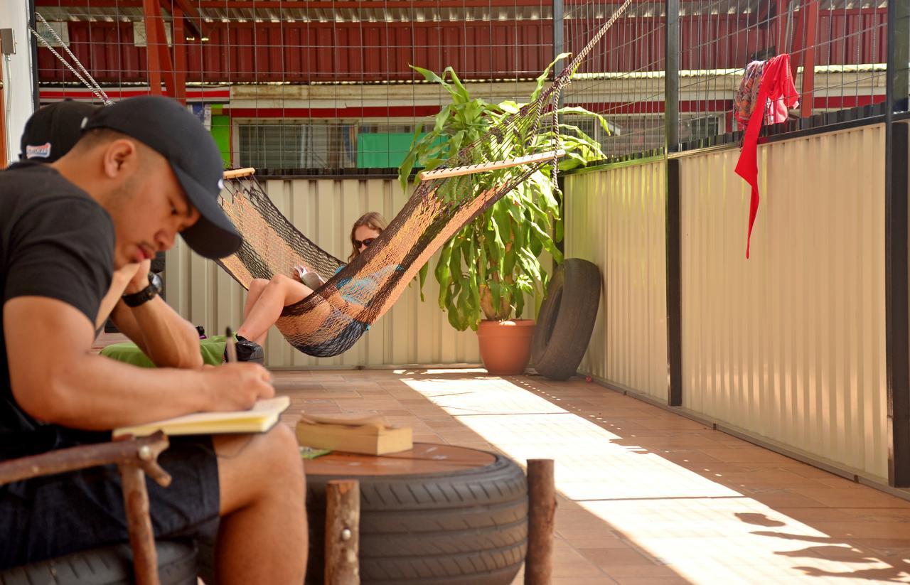 Arenal Container Hostel La Fortuna Eksteriør billede
