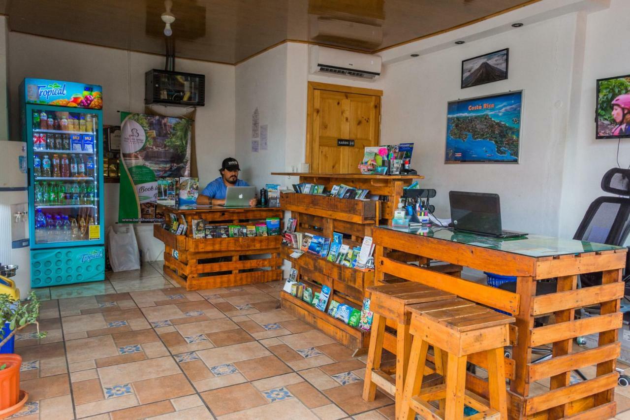 Arenal Container Hostel La Fortuna Eksteriør billede